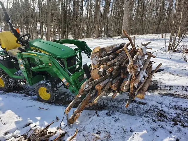 2017 John Deere 1025R 4WD Tractor with Attachments – 387 Hrs in Farming Equipment in Owen Sound - Image 11