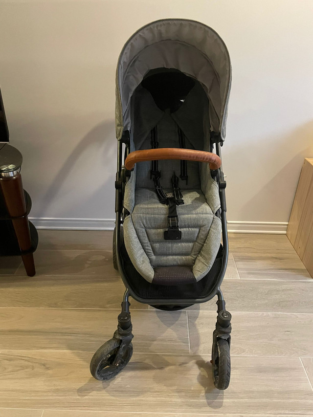 Valco Baby stroller with diaper bag dans Poussettes, porte-bébés et sièges d'auto  à Laval/Rive Nord - Image 2