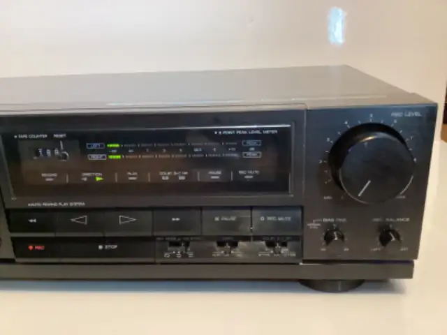 AIWA AD R470 STEREO AUTO REVERSE CASSETTE DECK HX PRO FULL LOGIC in Stereo Systems & Home Theatre in City of Toronto - Image 6