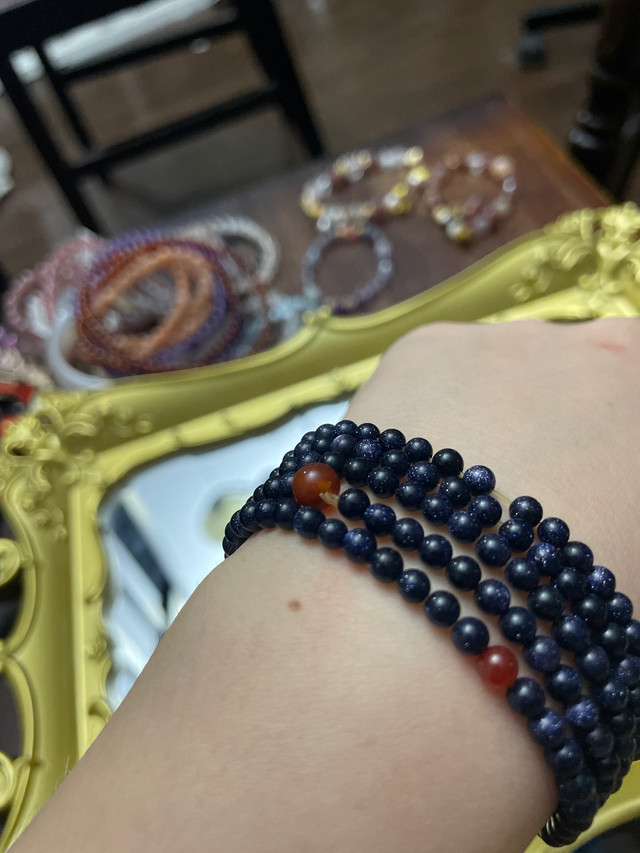 blue sandstone bracelet with red agate in Jewellery & Watches in City of Halifax - Image 2