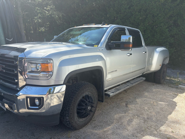 2016 GMC Sierra 3500HD in Cars & Trucks in Markham / York Region