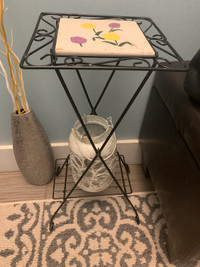 Side table with glass flower top 