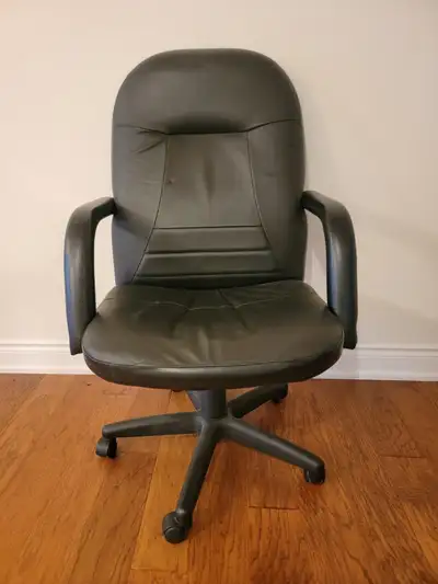2 Big and Tall Office Chairs, View more