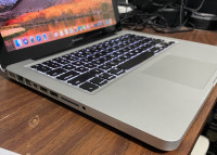MacBook Pro 13” Mint Condition 2011