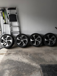 Hyundai Tucson OEM 245/45 R19 Alloy Rims & Summer Tires set of 4