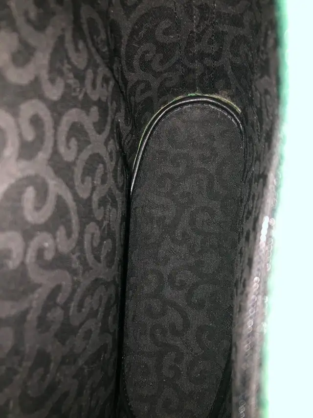 YSL Yves Saint Laurent Vintage Teal Arabesque Shoulder Bag in Women's - Bags & Wallets in Mississauga / Peel Region - Image 10