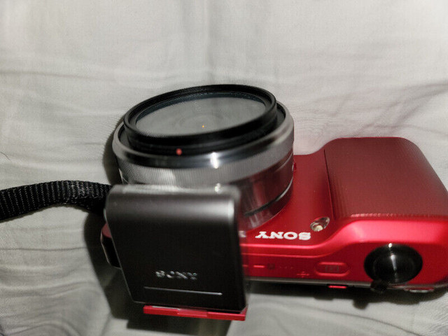 Sony camera nex-3 mint condition in Cameras & Camcorders in City of Toronto - Image 3