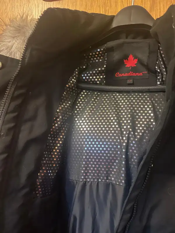 Winter jacket in Women's - Tops & Outerwear in Kitchener / Waterloo - Image 3