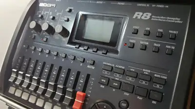 Zoom R8 multi-track portable recorder - Mint, View more