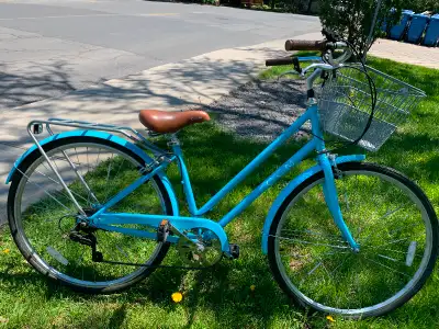 Vélo de confort CCM, bleu, 26 po, 7 vitesses, View more