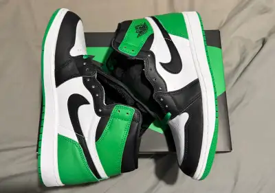 Authentic Never been used Size 9.5 Firm