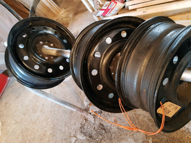 Jantes / Rims 15 po  (5 X108mm) et (4 X108mm) et (5 X114,5mm) in Tires & Rims in Gatineau