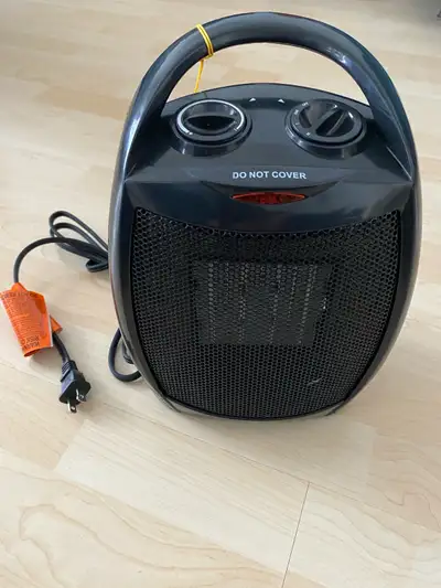Portable Electric Space Heater with thermostat. 1500W / 750W Safe & Quiet Ceramic Heater Fan Brand N...
