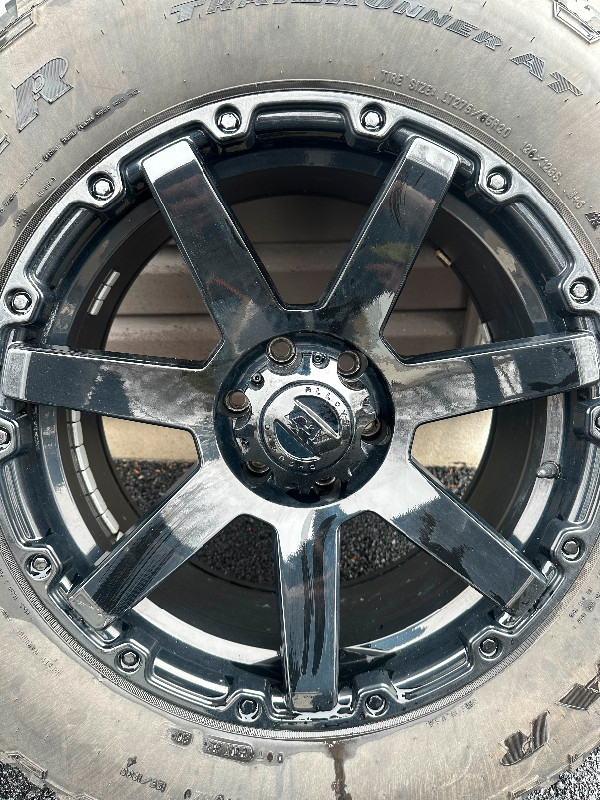Mag 20 pouces 6bolt avec pneu 4saison à vendre 1500$ in Tires & Rims in Longueuil / South Shore - Image 2