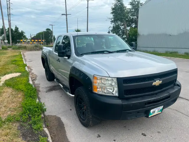 2010 Chevrolet Silverado 1500 4.3L V6 WT - Safetied628632152341771223