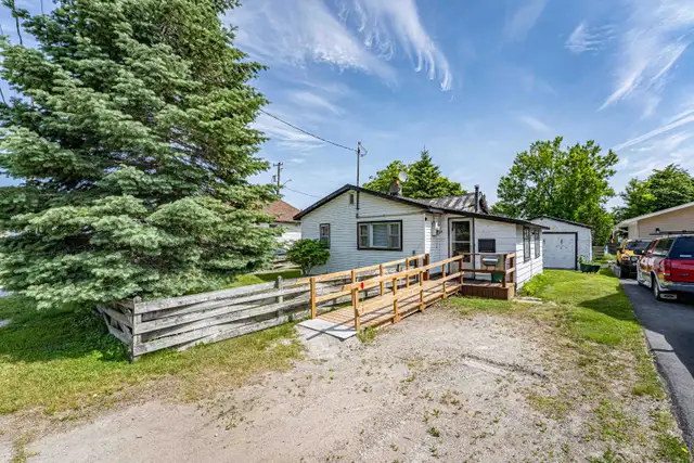 WOW! Detached for this Price!