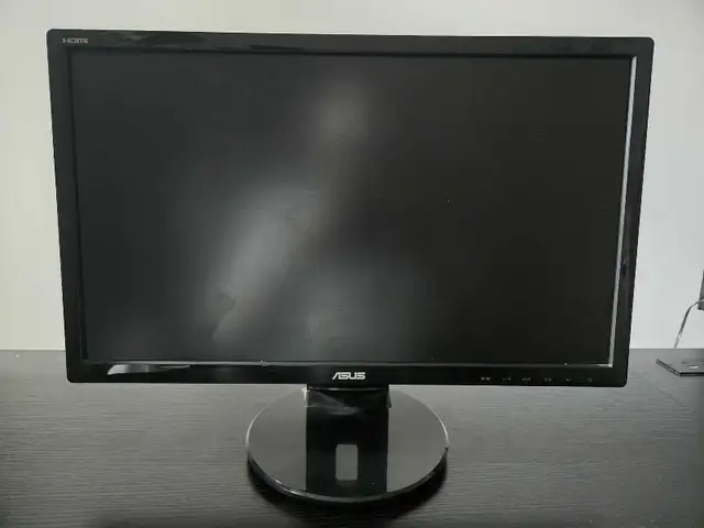 PC gaming + accessories in Desktop Computers in City of Montréal - Image 5