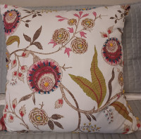 New Decorative Floral Cushion