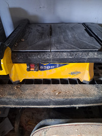 Wet tile saw