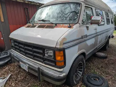 1989 Roadtrek Camper Van – Adventure Ready! Selling my 1989 Roadtrek camper van that I’ve owned for...