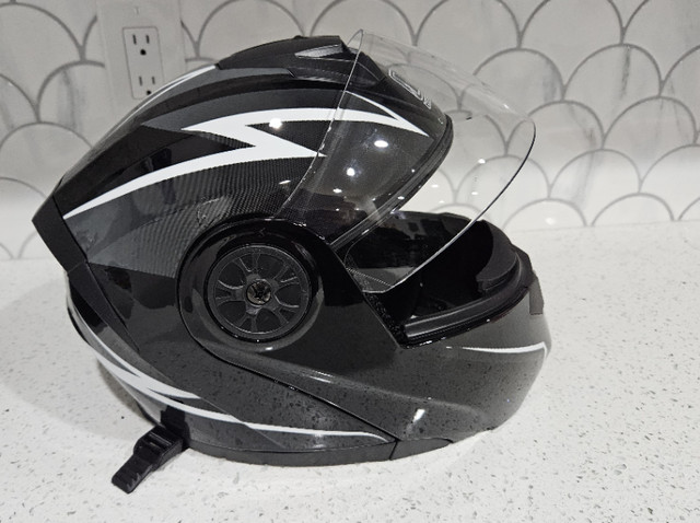 BRAND NEW! ORZ Motorcyle Helmet - Youth Large or Ladies Small in Motorcycle Parts & Accessories in Calgary - Image 3