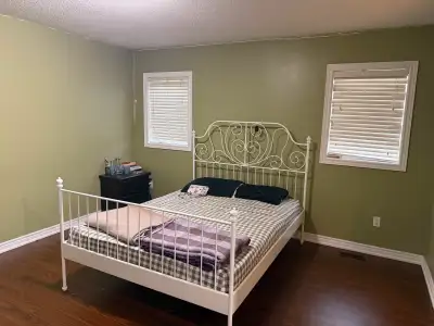 I am offering a bright and spacious master bedroom for rent, which comes fully furnished and include...