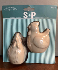 Vintage "Olde Thompson" Rooster Chicken Salt and Pepper Shakers