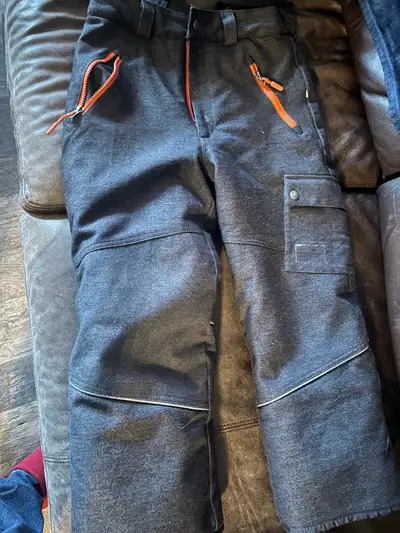 In great condition Bottom half of a snow suit. Has loops for suspenders or a belt if wanting to keep...