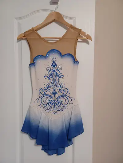 33 ads for figure skating dress in Buy & Sell in Ontario | Kijiji  Marketplaces