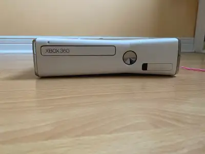 Ancienne Xbox 360 , View more