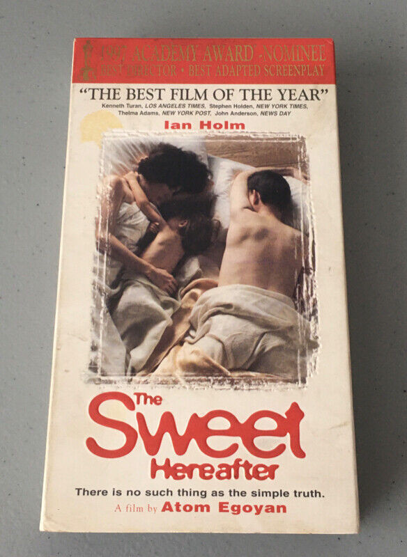 The Sweet Hereafter Movie VHS Video Cassette dans CD, DVD et Blu-ray  à Ville de Montréal