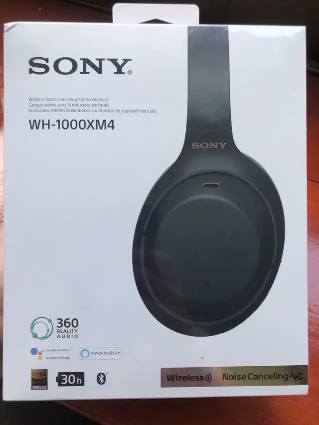 Sony Headphones WH-1000XM4 in Headphones in City of Toronto - Image 2