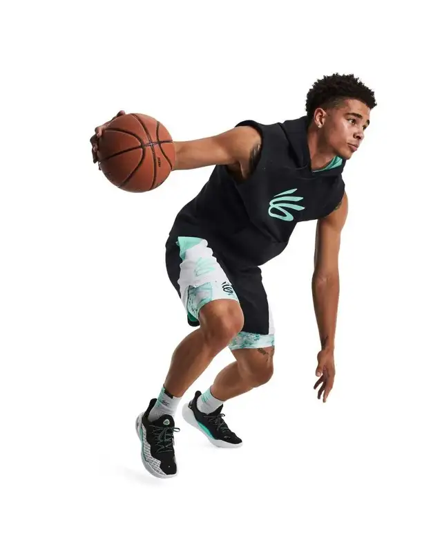 Under Armour Basketball Shoes Curry 11 White 6.5y in Kids & Youth in Oakville / Halton Region - Image 8
