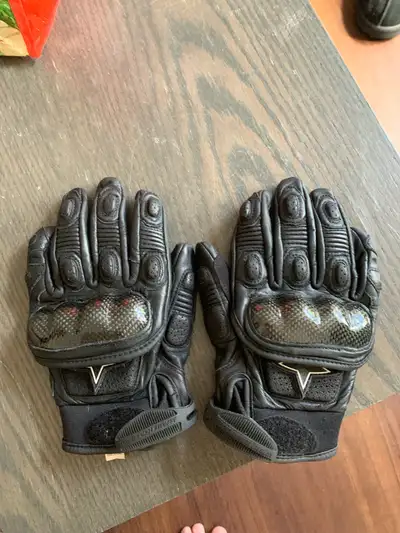 Women’s size small brand new