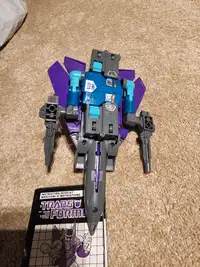 Dreadwing Transformers Gen 1 almost complete rare