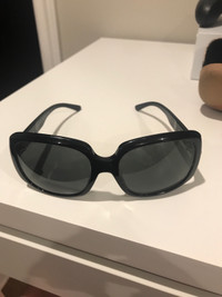 Burberry womens sun glasses