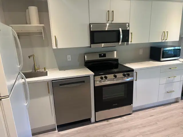Beautiful Two-Bedroom Apartment for Rent in Ontario in Canada - Image 6