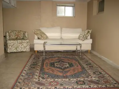 Charming Student Rental-5 min walk to McMaster University