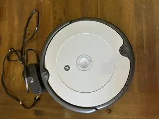 Like new barely used model 691 https://www.canadiantire.ca/en/pdp/irobot-roomba-691-robot-cordless-v...