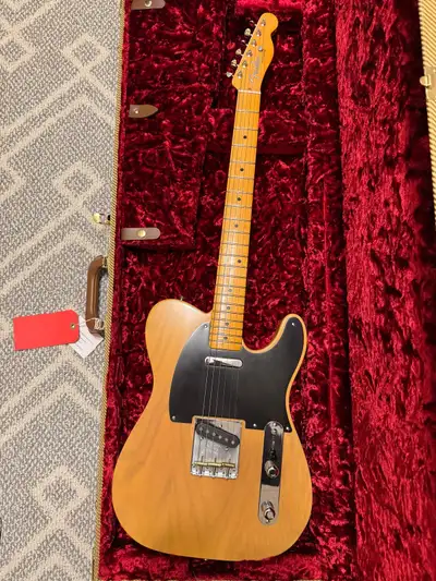 Selling my wonderful Fender American Vintage II 1951 Telecaster. I purchased this guitar last year i...