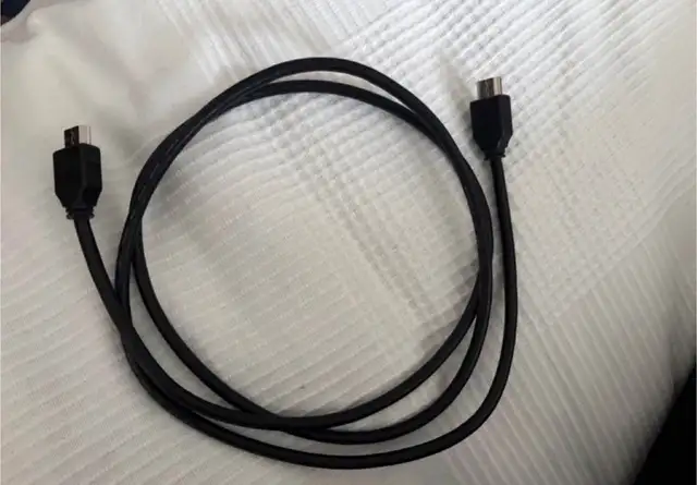 Black HDMI Cable in Cables & Connectors in Markham / York Region - Image 2