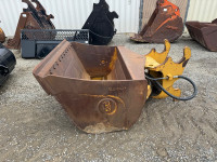 WBM 66” Twist Bucket For 250 Excavator 