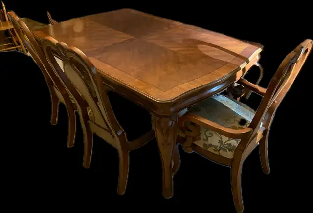 Large Solid Wood Dining Table with 6 Lacquer Craft Chairs562003043367014401