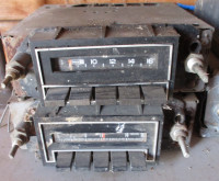 5 Old car/truck AM radios