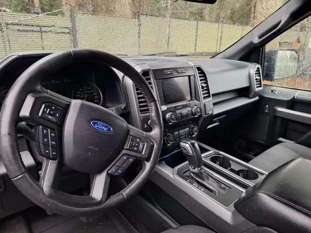 2019 F-150 XLT Sport 4x4 supercrew in Cars & Trucks in Comox / Courtenay / Cumberland - Image 8