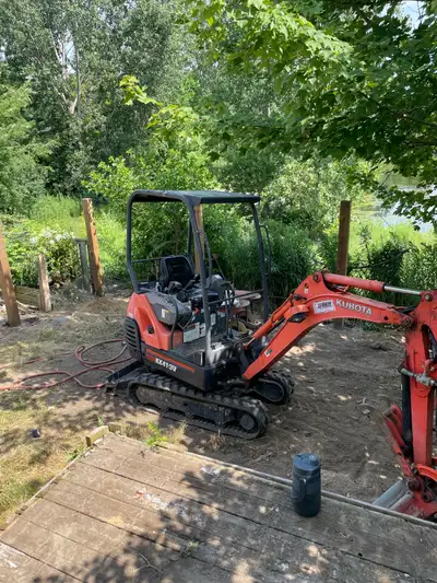 2012 Kubota KX41-3. Can get more photos by request. Second owner purchased from dealer is 2015. Meti...
