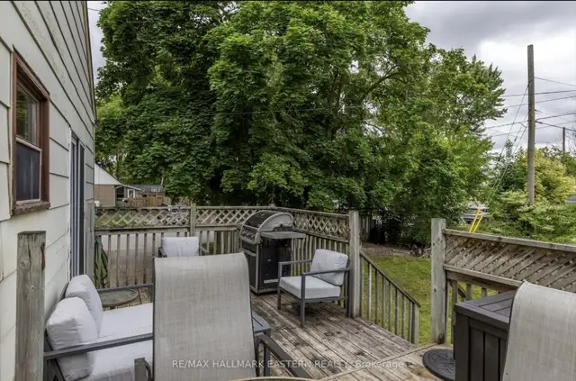 Student Room Rental in Room Rentals & Roommates in Peterborough - Image 6