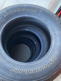 4 Michelin tires  275/65R18