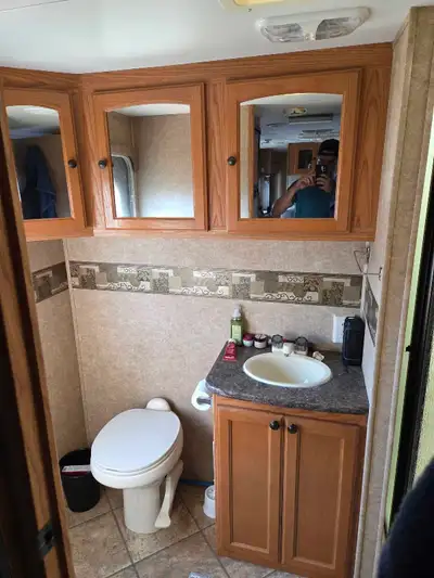 Selling my 4 seasons camper Ive lived in it for 8 months and ive had 0 problems with it. Comes with...