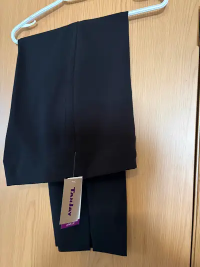 Tanjay Ankle Pants. Size 12, View more